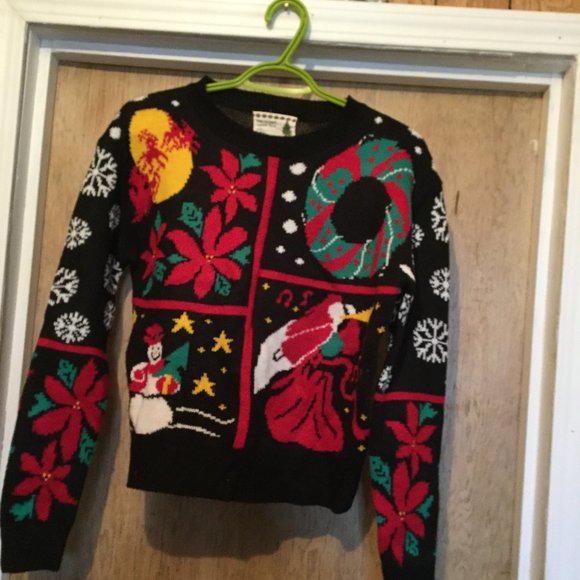 Christmas sweater - Picture 1 of 5